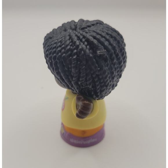 Fisher Price Little People Figure Girl Hiker Black Hair Yellow Shirt Toy 2021 - Picture 4 of 5